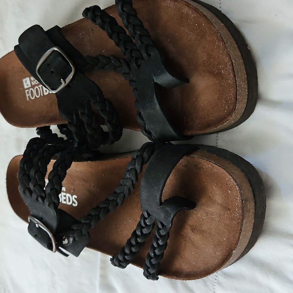 White Mountain Footbeds Size 7 (10") Black Leatger Sandals